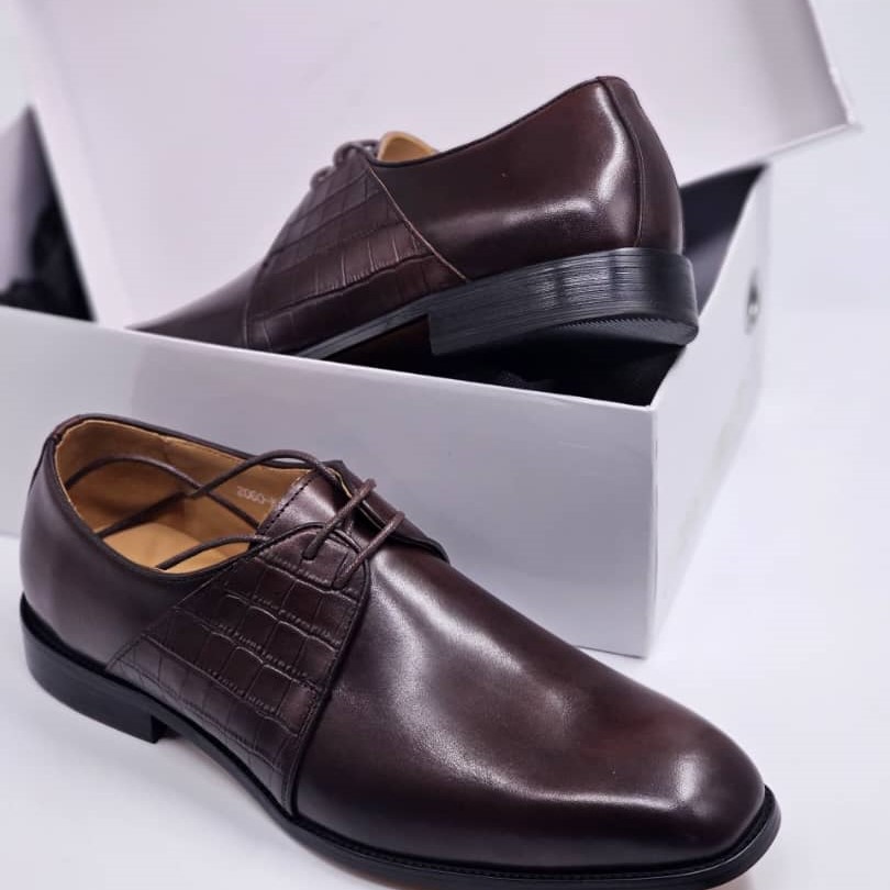 Executive Brown Polished Leather Shoe with Crocodile Partten