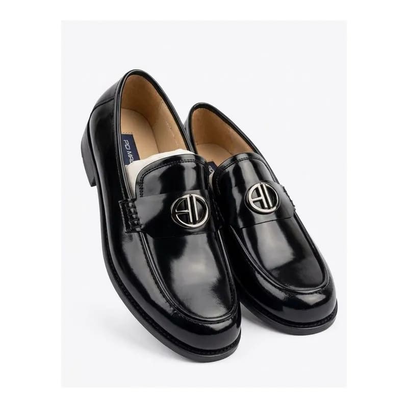 Men’s Black Leather Penny Loafers with Metal Emblem – Formal Slip-On Shoes